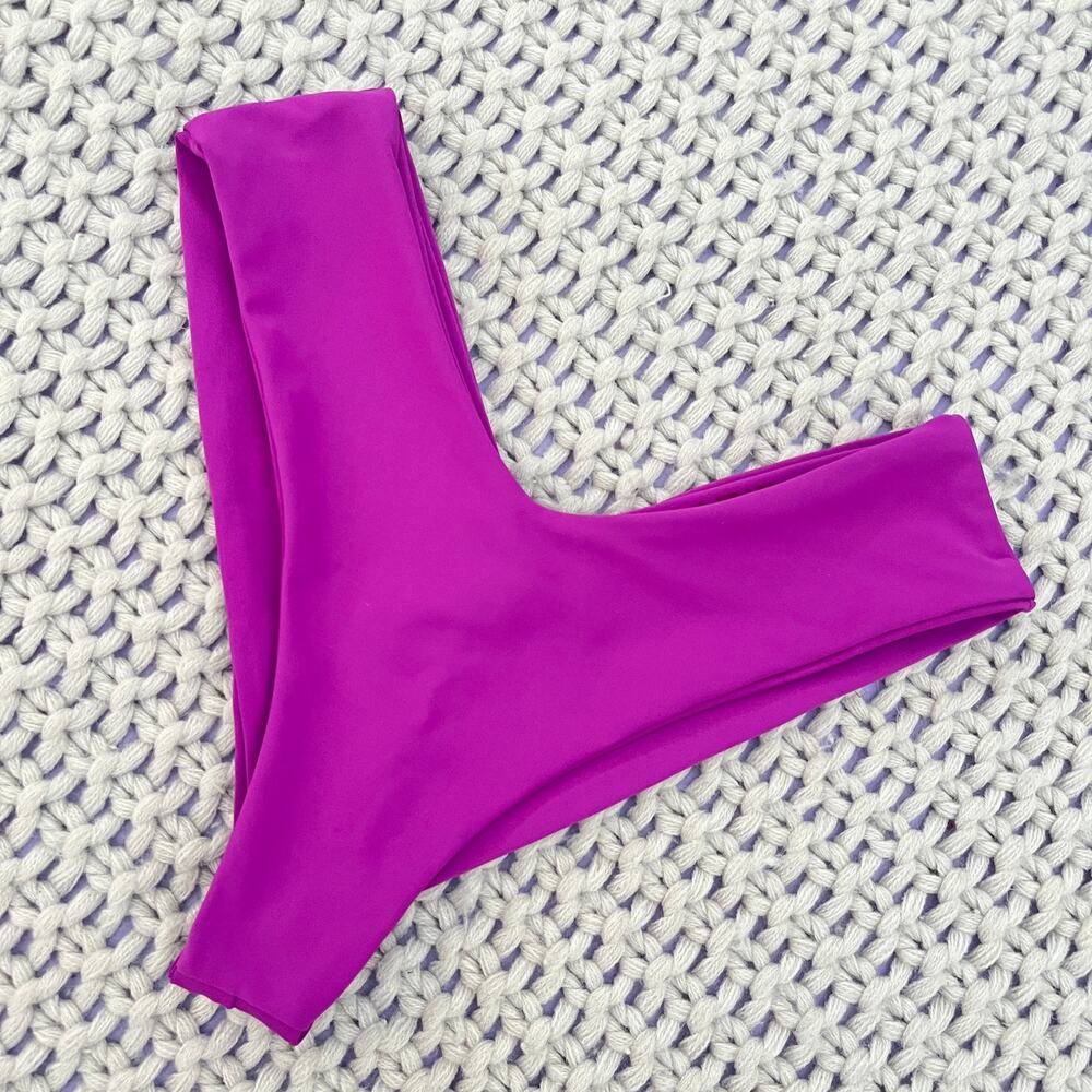 Skatie• ‘Mandi’ Bikini Bottom in VACAY